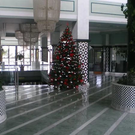 Club Paraiso 6th Floor